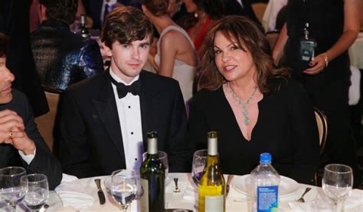 
Freddie Highmore Wife Relationship and Family Life 
