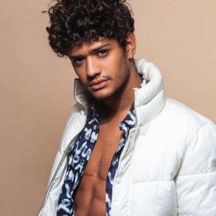 
Gabriel Santana’s Relationship: Is He Dating Anyone? Rumored To Be Gay 