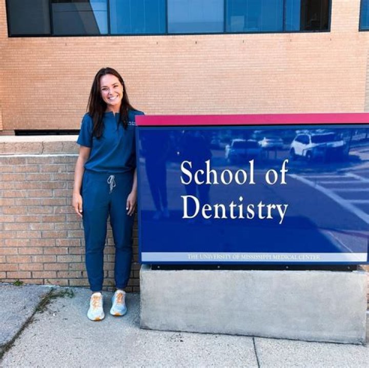 Gardner Minshew Sister Meredith Minshew Is Studying To Be A Dentist