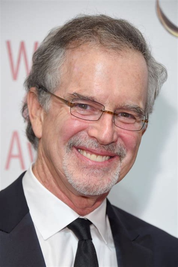 Garry Trudeau Height, Weight, Net Worth, Age, Birthday, Wikipedia, Who, Nationality, Biography