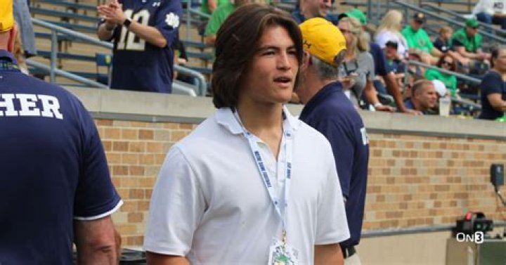 
Hank Bachmeier Height, Weight, Net Worth, Age, Birthday, Wikipedia, Who, Nationality, Biography 