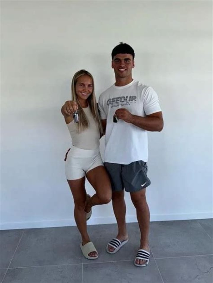 Hannah Pearson Height, Weight, Net Worth, Age, Birthday, Wikipedia, Who, Instagram, Biography