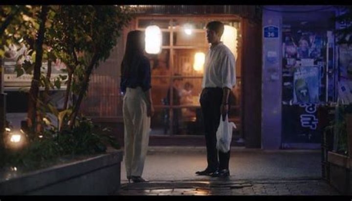 
“He kept thinking of her and wanting to care for her” – Yoo Yeon-seok dishes on his character in The Interest of Love and more 