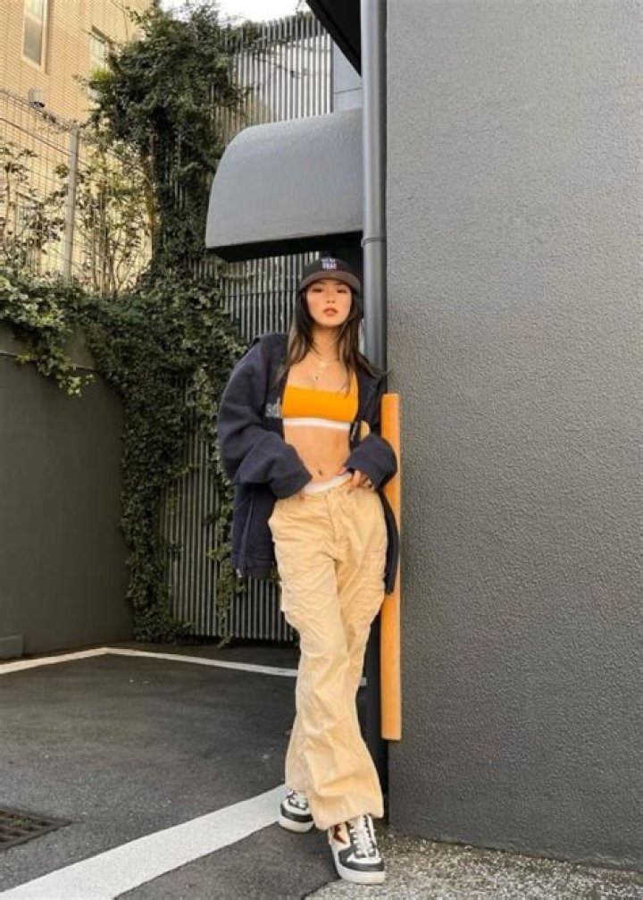 
Hina Yoshihara Height, Weight, Net Worth, Age, Birthday, Wikipedia, Who, Nationality, Biography 