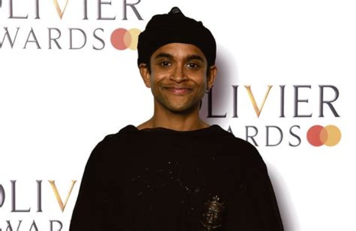 
Hiran Abeysekera Height, Weight, Net Worth, Age, Birthday, Wikipedia, Who, Nationality, Biography 