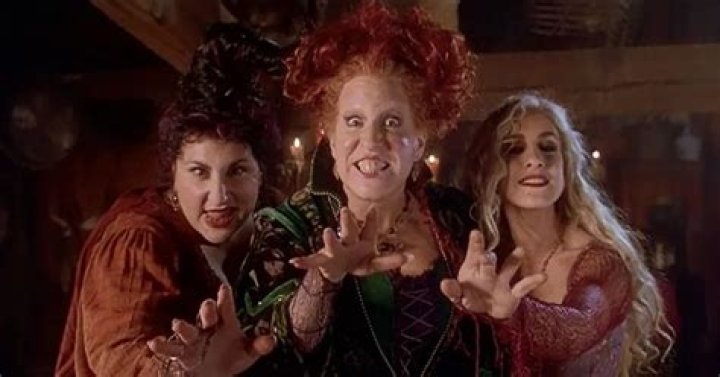 
Hocus Pocus 2: Who Are Whitney Peak Parents? Mother Sammy Peak And Father 