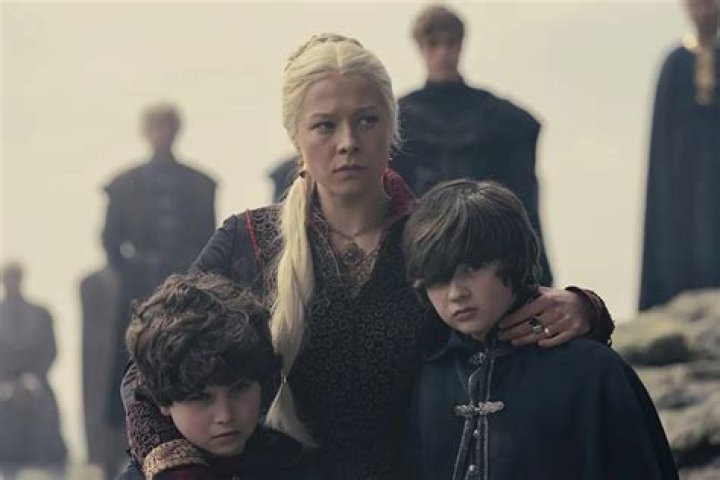 
‘House of the Dragon’ Recap: Otto Returns, a Dragon Switches Families and Rhaenyra Remarries 