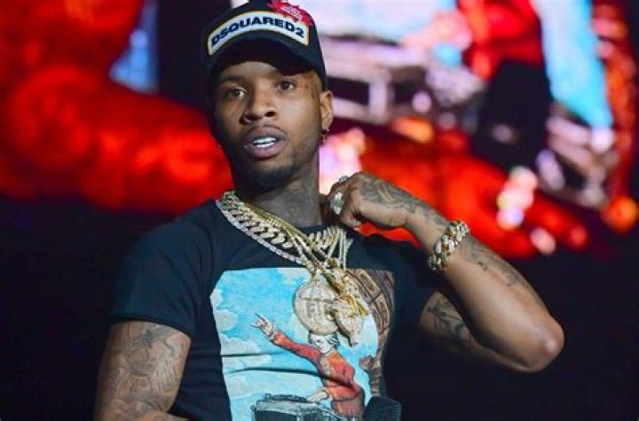 
How tall is Tory Lanez? Height, Net Worth, Hairline, Age – Bio 