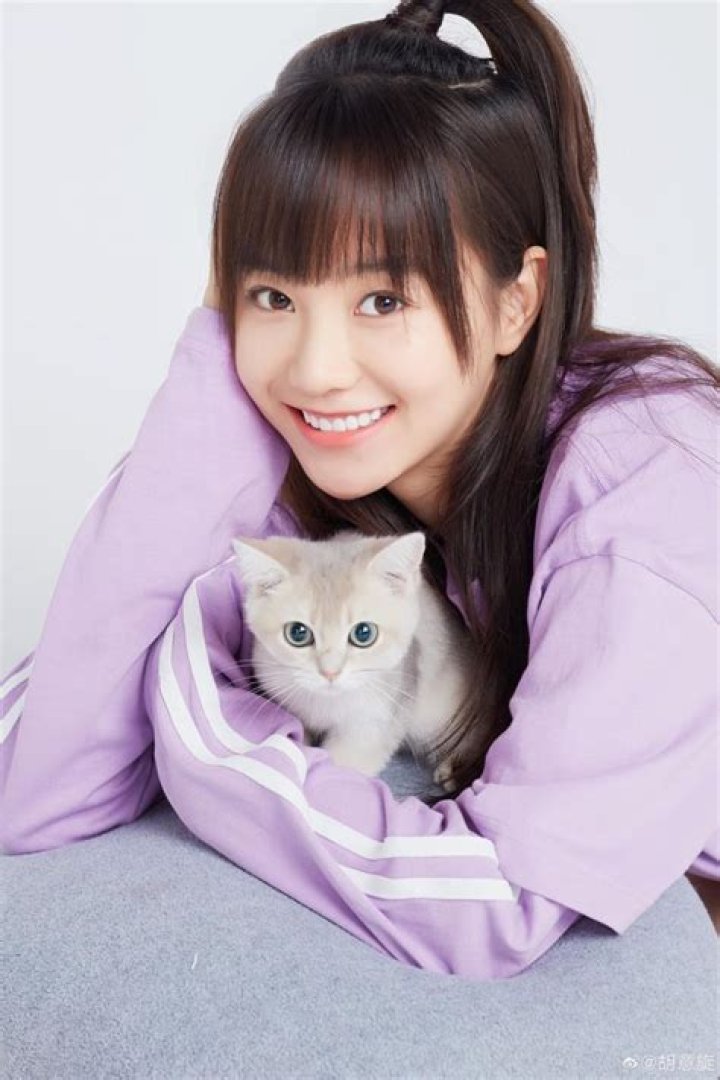 Hu Yixuan Height, Weight, Net Worth, Age, Birthday, Wikipedia, Who, Nationality, Biography