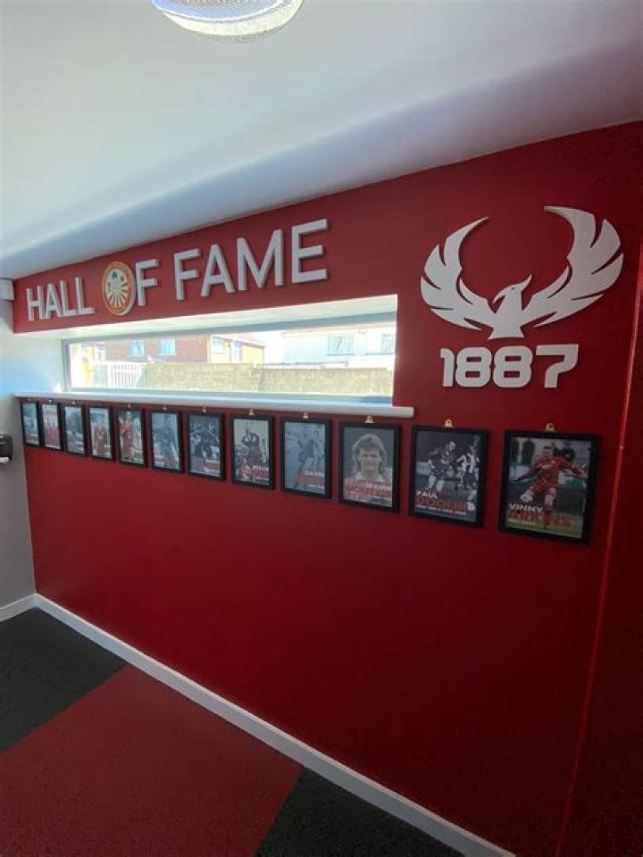 
Hull FC Hall Of Fame Rugby Legend Mick Crane Passed Away, His Funeral And Obituary Details On Twitter 