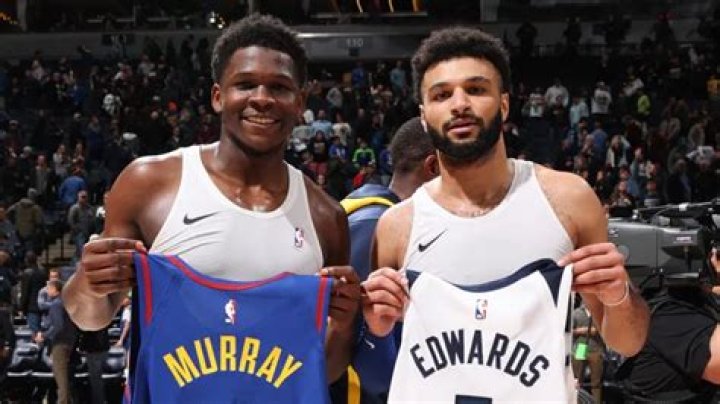 Huw Edwards Height, Weight, Net Worth, Age, Birthday, Wikipedia, Who, Nationality, Biography