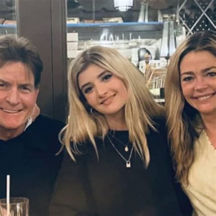 
Inside Charlie Sheen’s Worrying Trail of Unsuccessful Marriages 