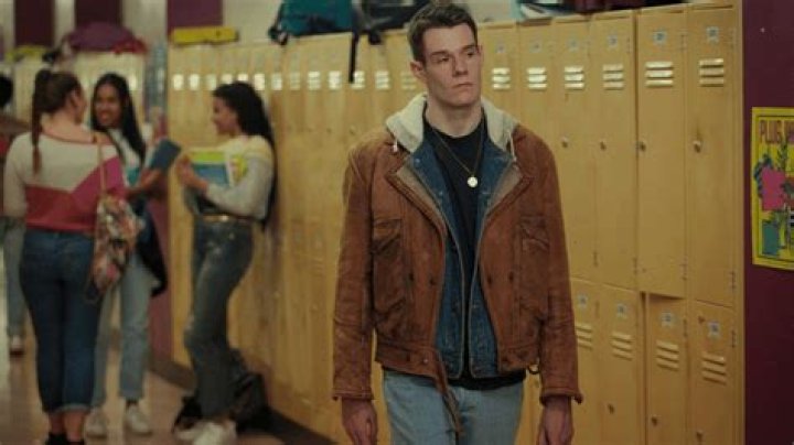 Is Connor Swindells Gay In Real Life? Sex Education Star Sexuality Exposed!