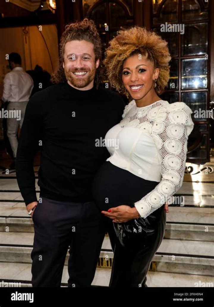 
Is Dr Zoe Williams Married? The Television Personality Has A Baby With Partner Stuart McKay 