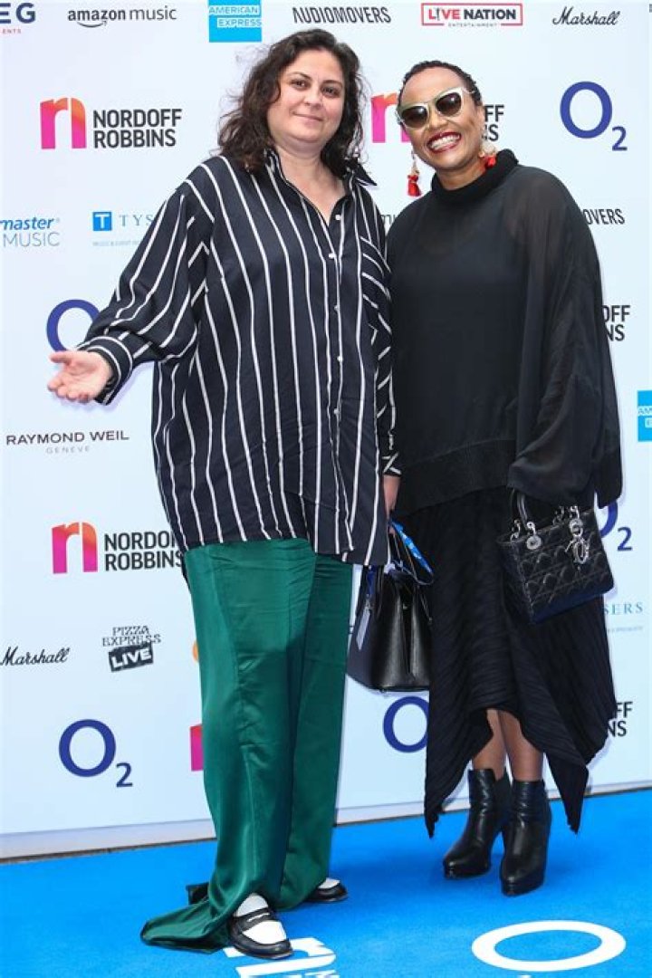 
Is Emeli Sande Pregnant In 2022? Viewers Notice Weight Gain And Wonder If It Is From An Illness 