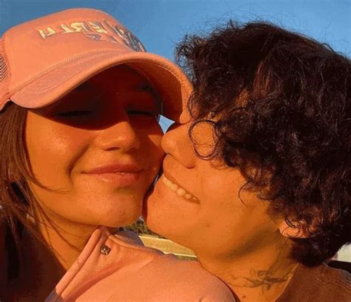 
Is Jaden Hossler Reeves Married? His Wiki, Age, Family, Girlfriend and Net Worth 