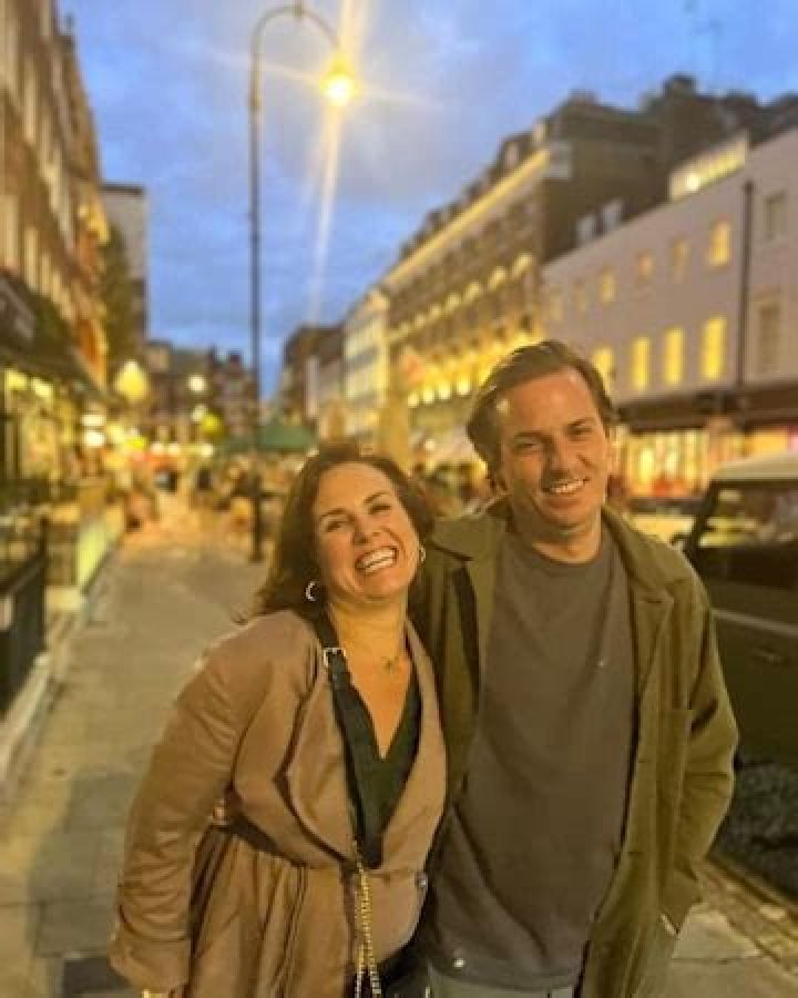 
Is Nina Warhurst Married? Nina Warhurst Husband, Age, Bio, And More 