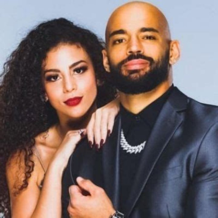 
Is Ricochet Dating Anyone? Relationship And Family Details 