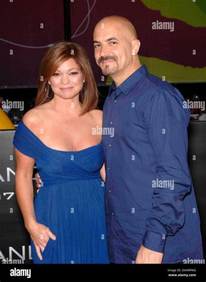 
Is Valerie Bertinelli Still Married To Tom Vitale? Divorce Finalisation And Split Reason 