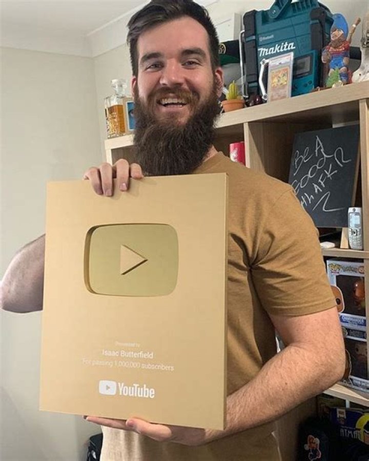 Isaac Butterfield Height, Weight, Net Worth, Age, Birthday, Wikipedia, Who, Instagram, Biography