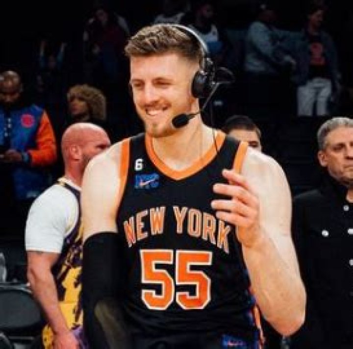 Isaiah Hartenstein Height, Weight, Net Worth, Age, Birthday, Wikipedia, Who, Nationality, Biography