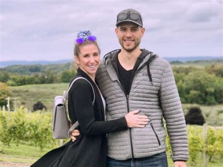 
Ivanie Blondin Husband Konrad Nagy Is A Hungarian Speed Skater 