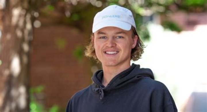 
Jack Ginnivan Height, Weight, Net Worth, Age, Birthday, Wikipedia, Who, Nationality, Biography 