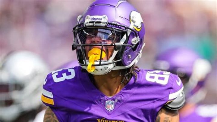 
Jalen Nailor Height, Weight, Net Worth, Age, Birthday, Wikipedia, Who, Nationality, Biography 