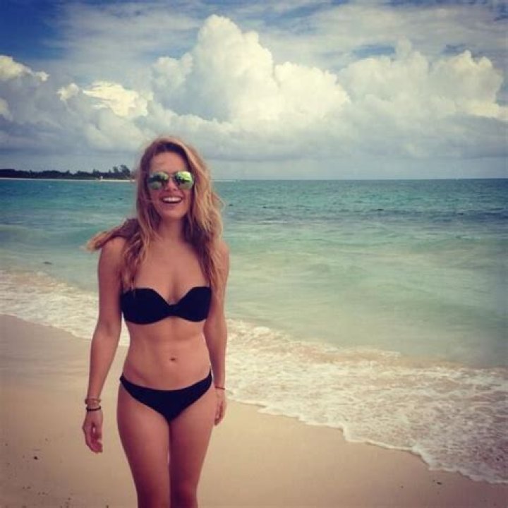 Janelle Hall Height, Weight, Net Worth, Age, Birthday, Wikipedia, Who, Nationality, Biography