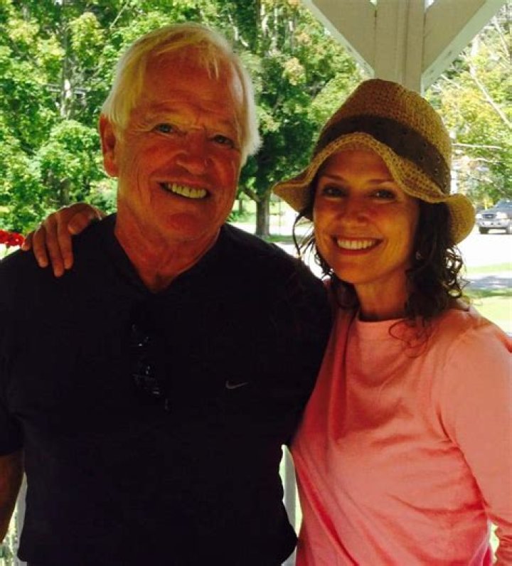 Jean Louisa Kelly Height, Weight, Net Worth, Age, Birthday, Wikipedia, Who, Instagram, Biography