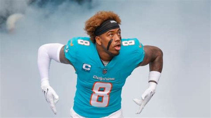 
Jevon Holland Girlfriend, Dolphins Safety Parents And Family 