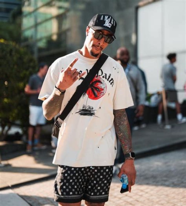 
Jon Collins Height, Weight, Net Worth, Age, Birthday, Wikipedia, Who, Nationality, Biography 