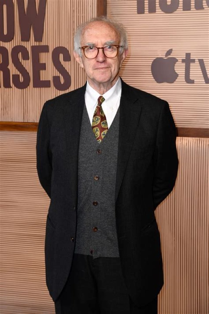 Jonathan Pryce Height, Weight, Net Worth, Age, Birthday, Wikipedia, Who, Instagram, Biography