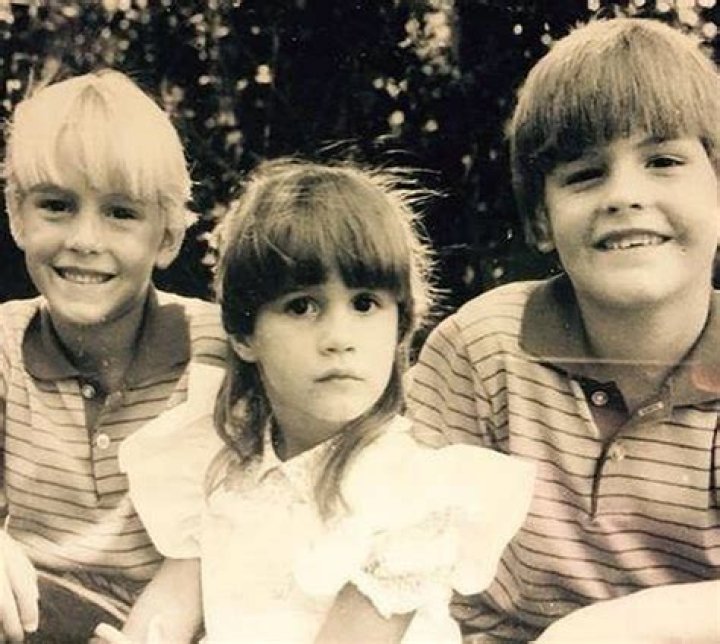 
Justin Hartley | Parents, Siblings And Net Worth 