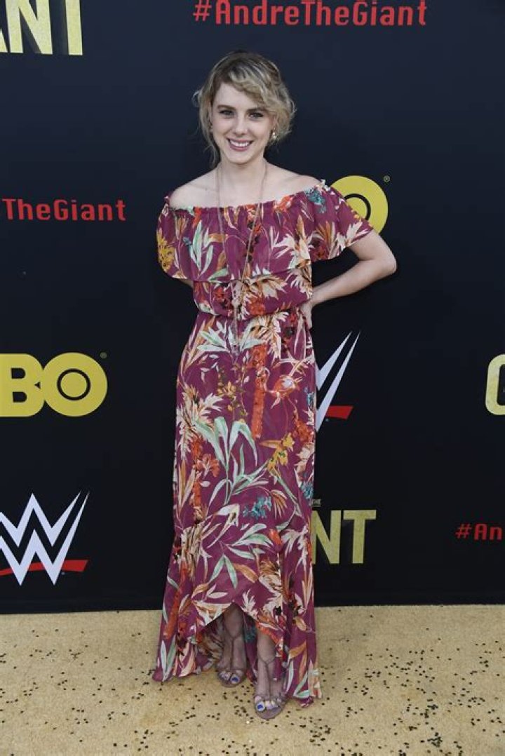 
Kayla Wiggins Height, Weight, Net Worth, Age, Birthday, Wikipedia, Who, Nationality, Biography 