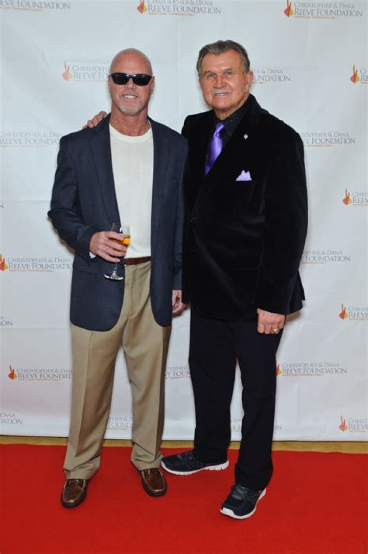 
Keridon Davis Mcmahon Height, Weight, Net Worth, Age, Birthday, Wikipedia, Who, Nationality, Biography 