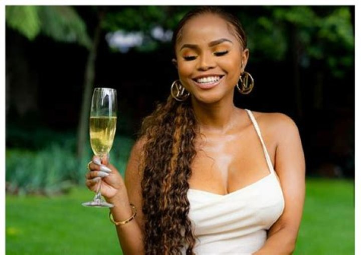 Khanya Mkangisa Height, Weight, Net Worth, Age, Birthday, Wikipedia, Who, Nationality, Biography