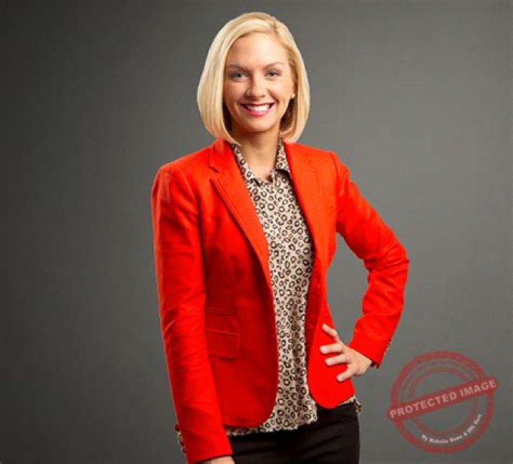 
Lauren Casey Height, Weight, Net Worth, Age, Birthday, Wikipedia, Who, Nationality, Biography 