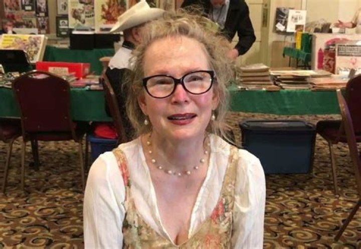 Laurie Prange Height, Weight, Net Worth, Age, Birthday, Wikipedia, Who, Nationality, Biography