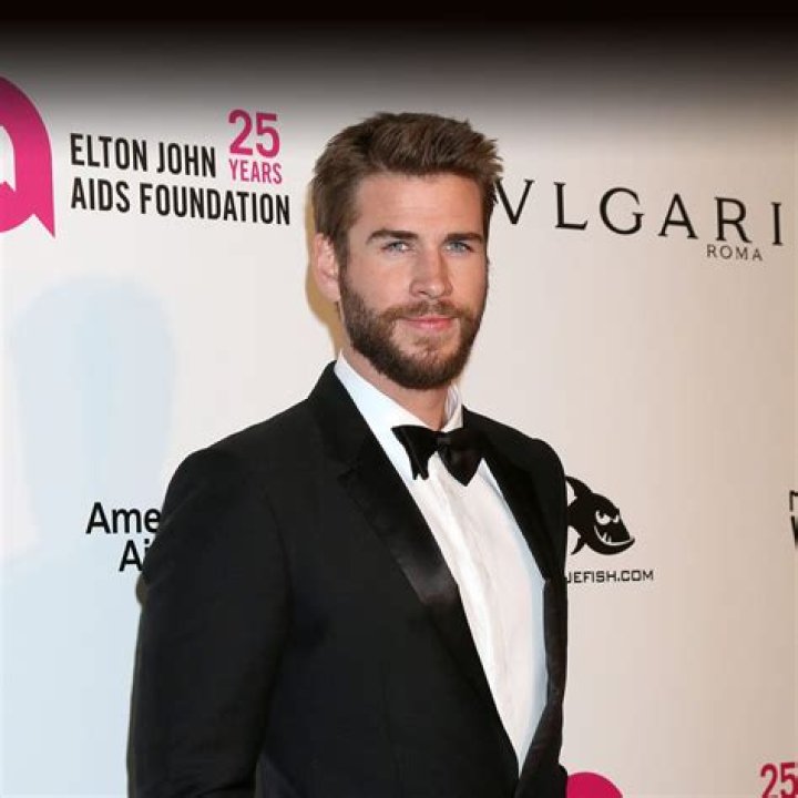 Liam Hemsworth Height, Weight, Net Worth, Age, Birthday, Wikipedia, Who, Nationality, Biography