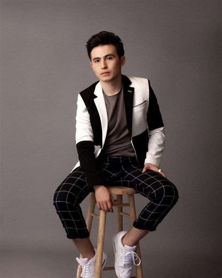 Luis Curiel Height, Weight, Net Worth, Age, Birthday, Wikipedia, Who, Nationality, Biography