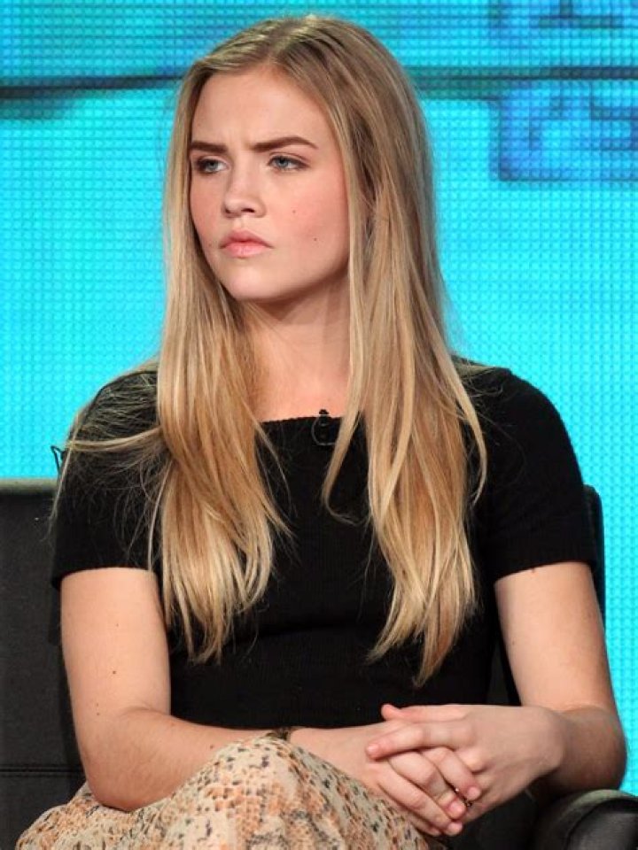 
Maddie Hasson’s Wiki: Husband, Measurements, Height, Age 