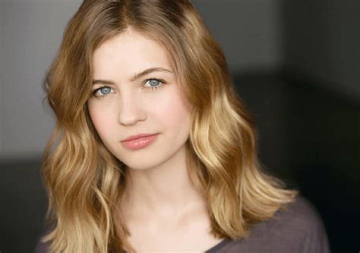 Madilynn Cameron Height, Weight, Net Worth, Age, Birthday, Wikipedia, Who, Nationality, Biography