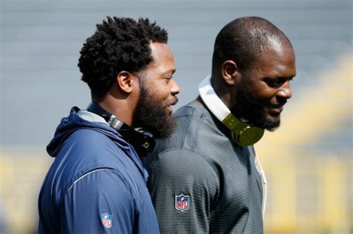 Martellus Bennett Height, Weight, Net Worth, Age, Birthday, Wikipedia, Who, Instagram, Biography