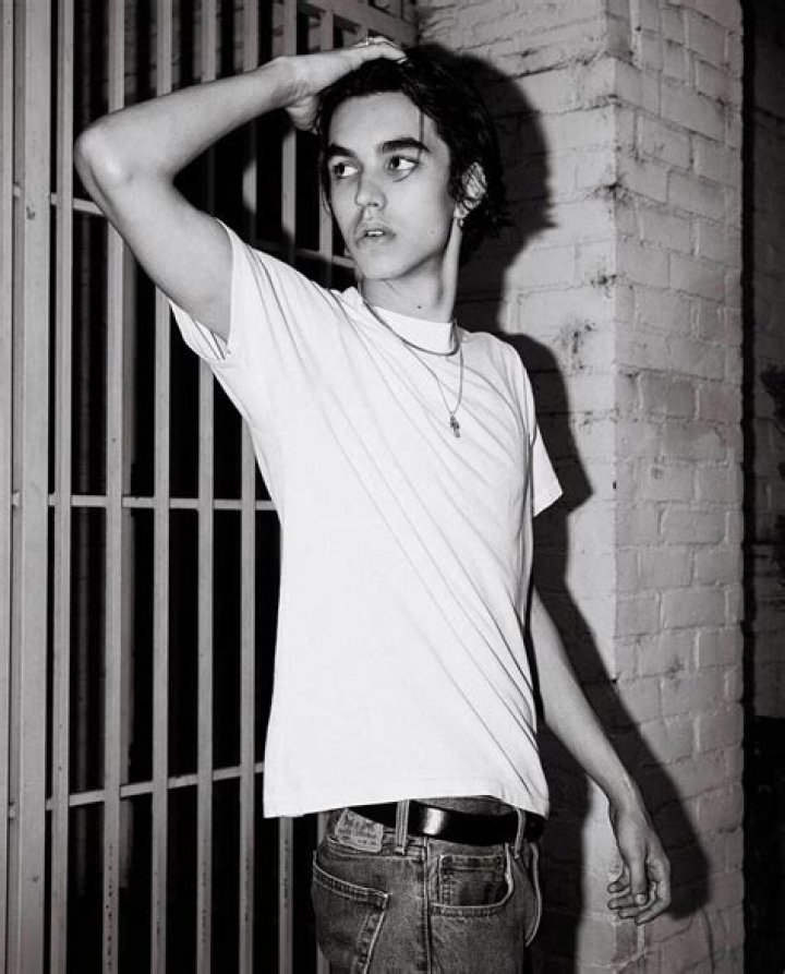 
Mason Cibrian, 19, Signs Exclusive Modeling Deal, Following in the Footsteps of Mom Brandi Glanville 