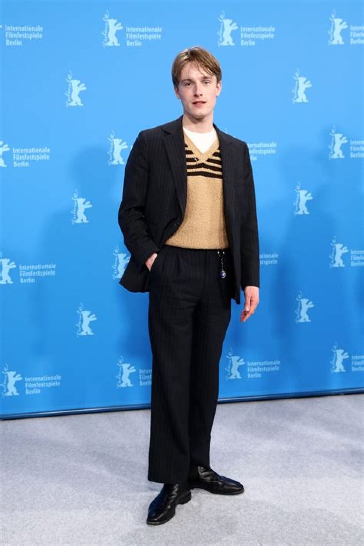 
Max Hofmann Height, Weight, Net Worth, Age, Birthday, Wikipedia, Who, Nationality, Biography 