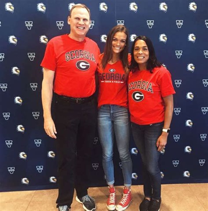 Meet Anna Hall Florida Parents Ronette Hall And David Hall – Florida Gators Track & field Family Details