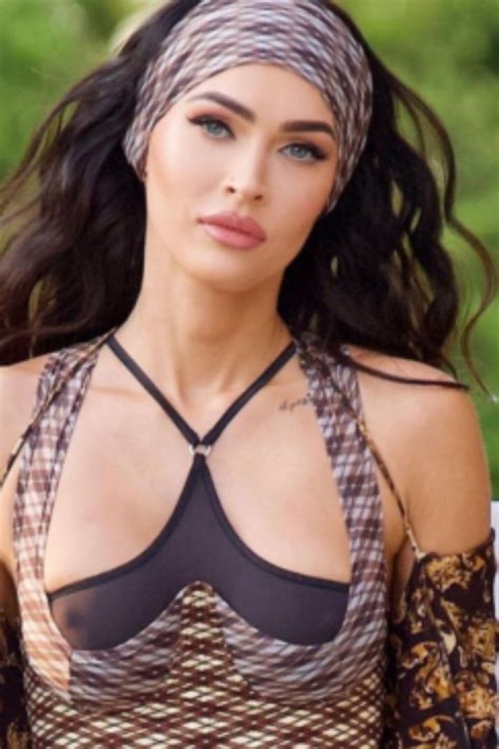 
Megan Fox Suffered a Nip Slip During a Pre Wedding Photoshoot 
