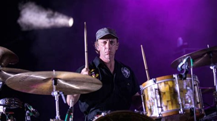 
Modest Mouse Drummer Jeremiah Green Diagnosed with Stage 4 Cancer 