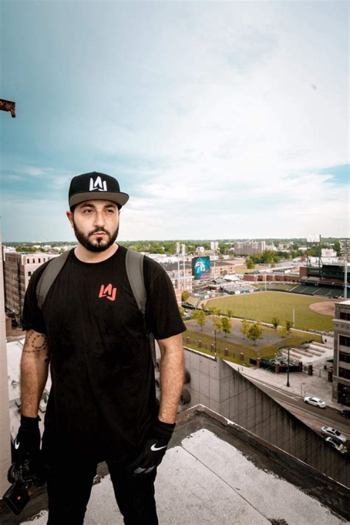 Moe Sargi Height, Weight, Net Worth, Age, Birthday, Wikipedia, Who, Instagram, Biography